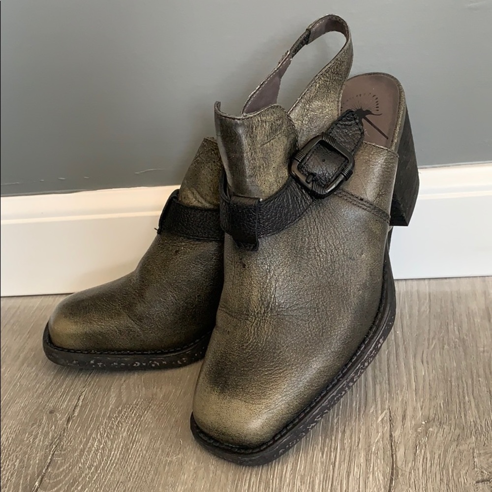 Open back short boots